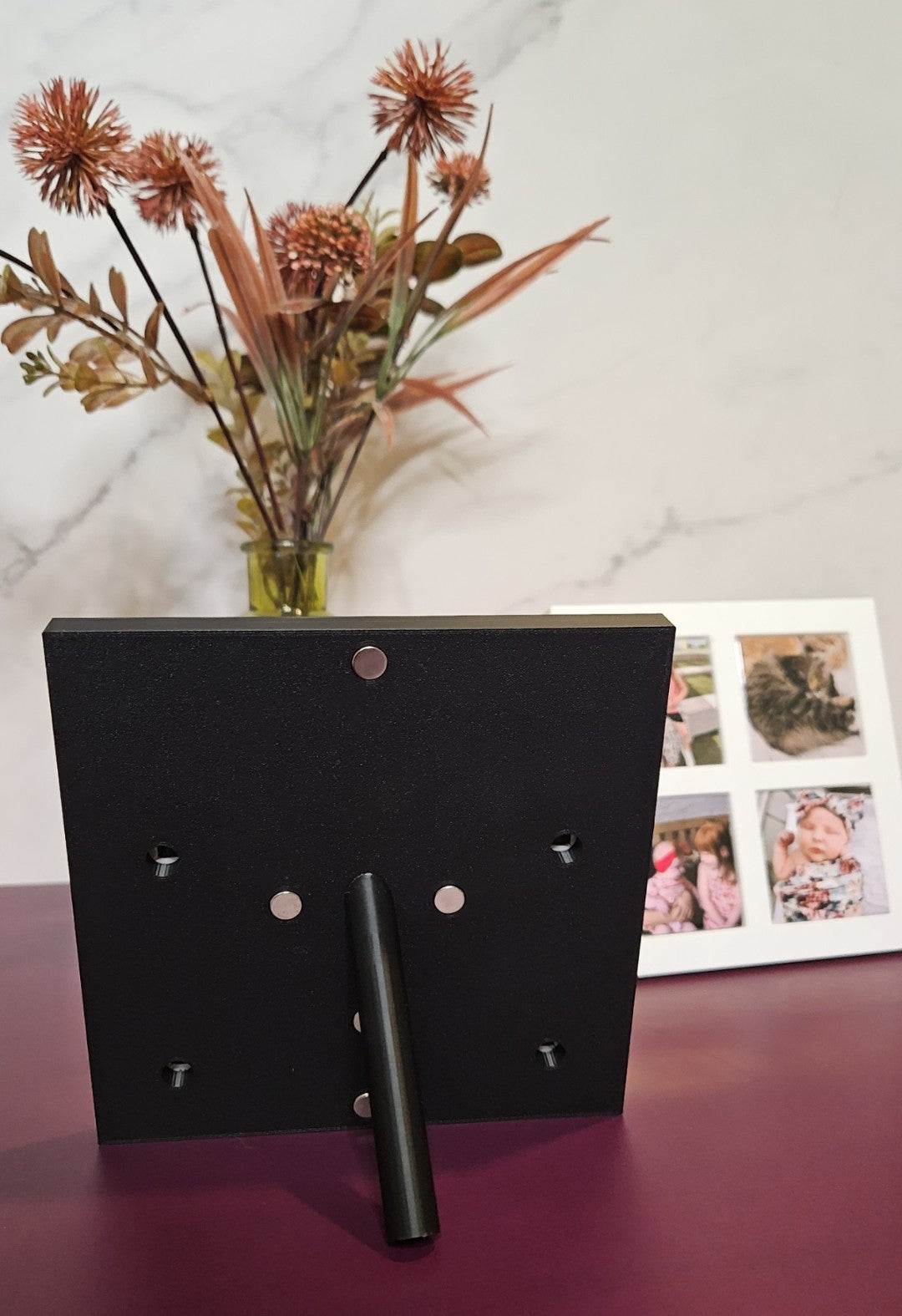 Square Magnetic Frame w/ Removable Leg