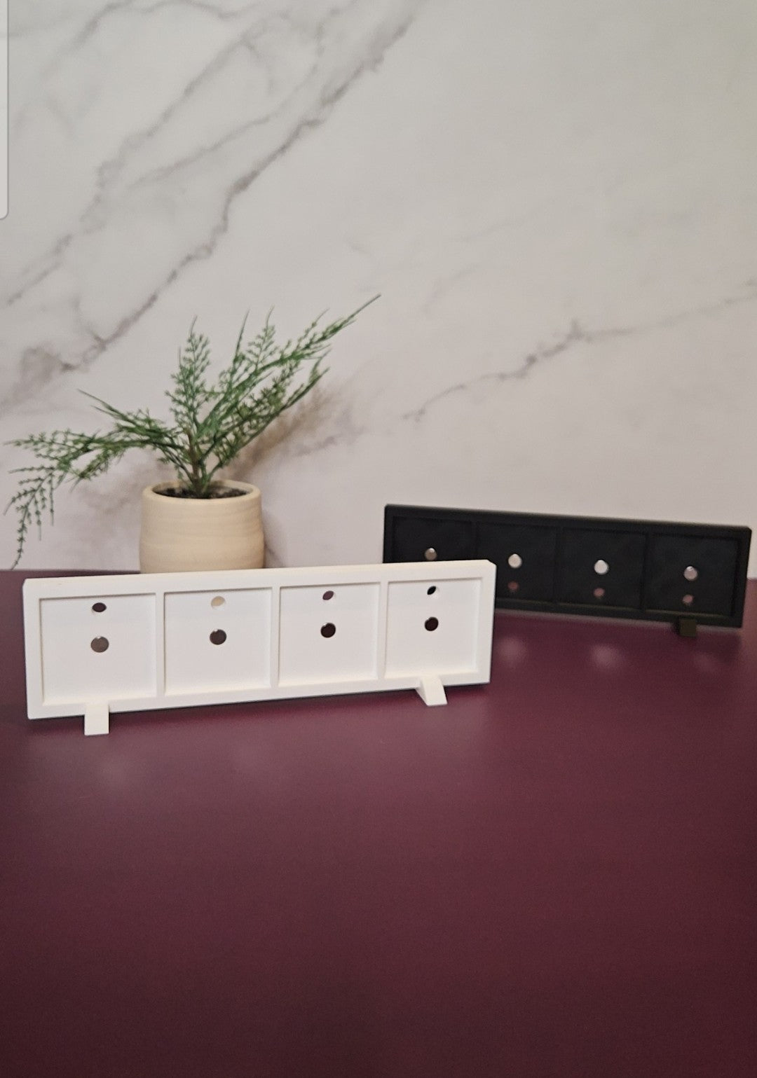 Horizontal Magnetic Frame w/ Removable Legs